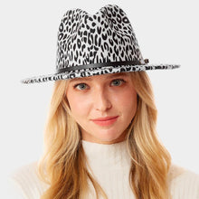 Load image into Gallery viewer, Faux Leather Band Detailed Leopard Patterned Panama Hat
