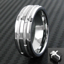 Load image into Gallery viewer, Men&#39;s Wedding Band - Silver Grooved Brushed Stripes - Rings for Men and Women
